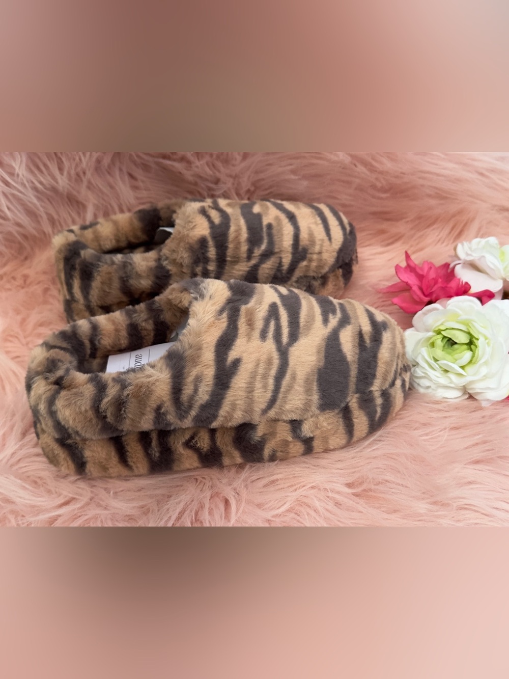 Auden Plush Tiger-Print Slip-On Platform Slippers Brown & Tan Sz 7 NEW!